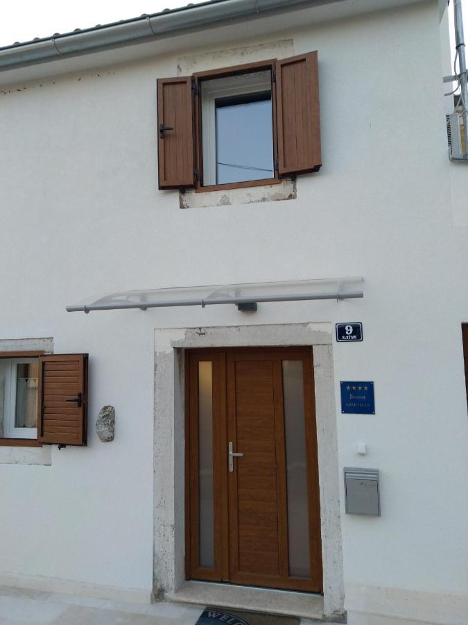 Apartman Catarina Vrsar Exteriör bild